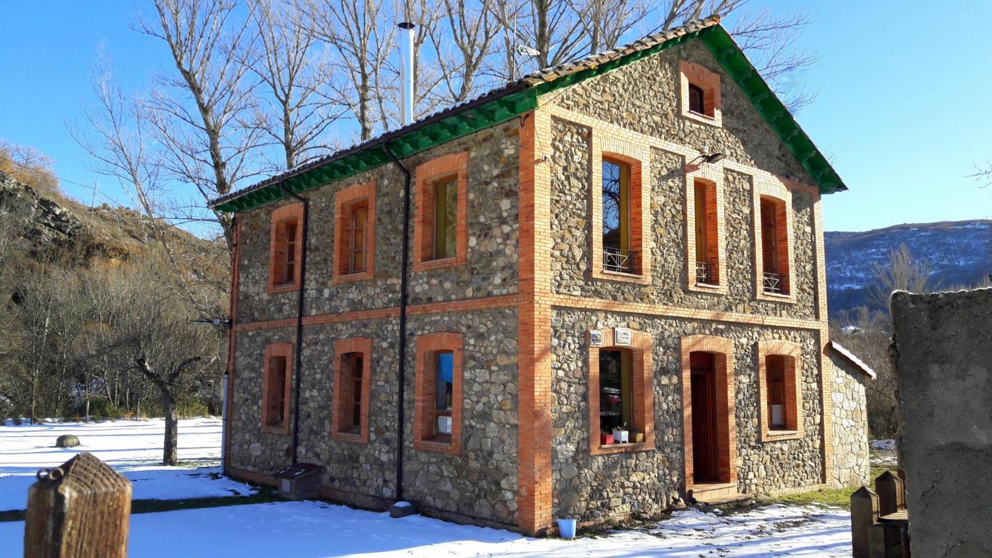 הוילה Vegacervera El Refugio De Valporquero מראה חיצוני תמונה